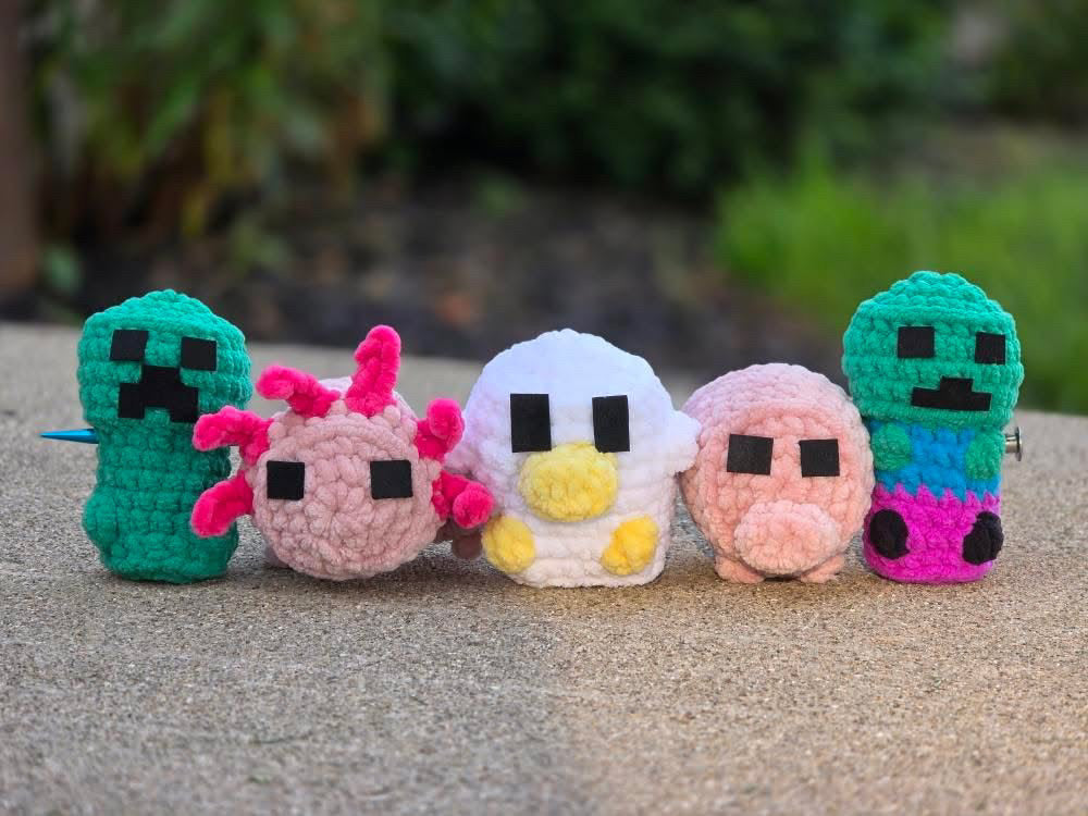 Itty Bitty Creepers crochet pattern