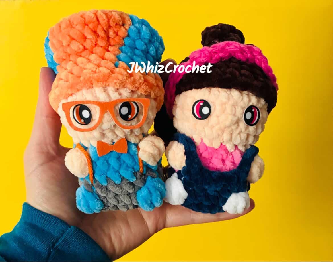 Itty Bitty Teacher Friends Crochet Pattern
