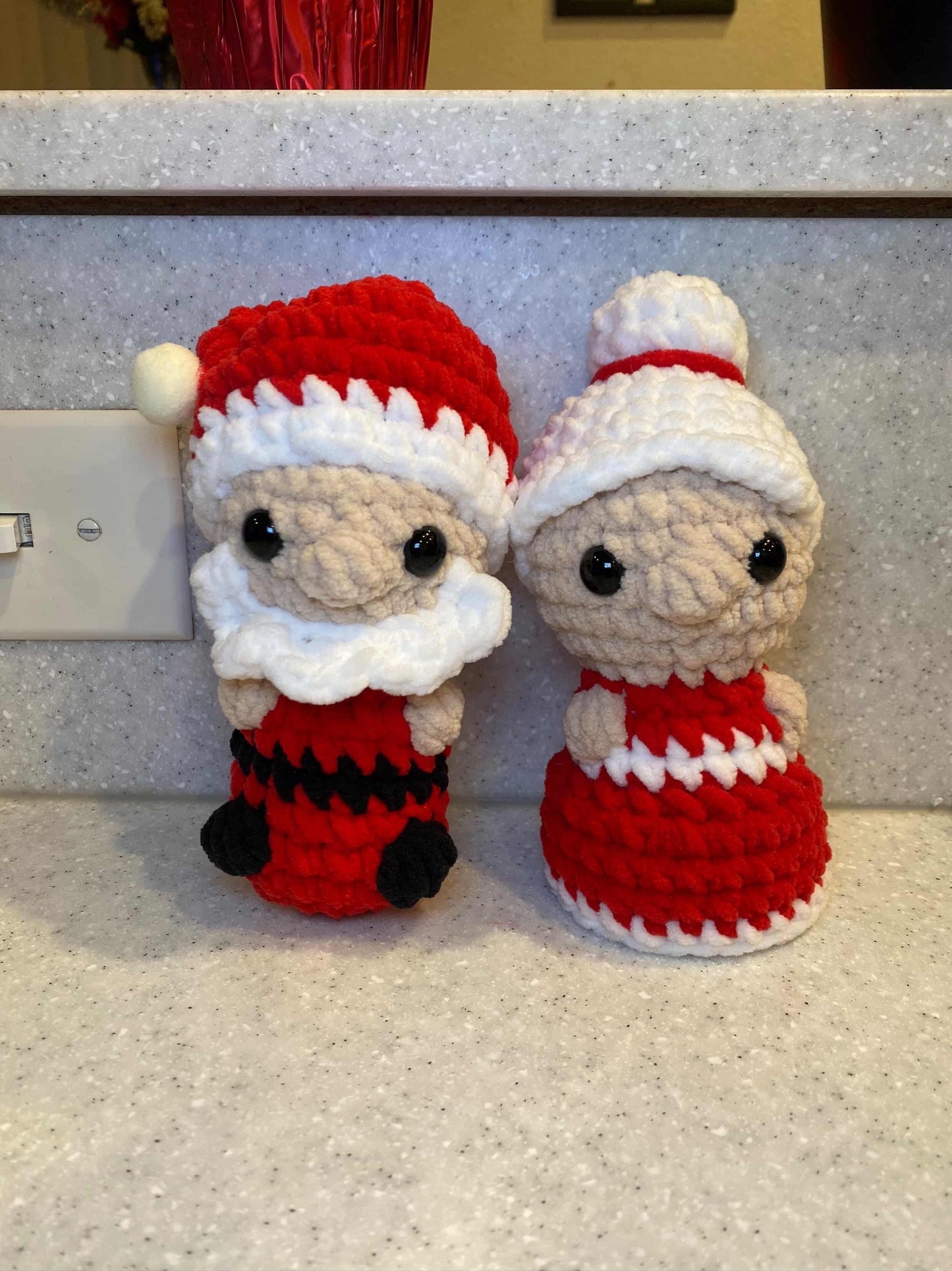 Itty Bitty Claus Crew Crochet Pattern