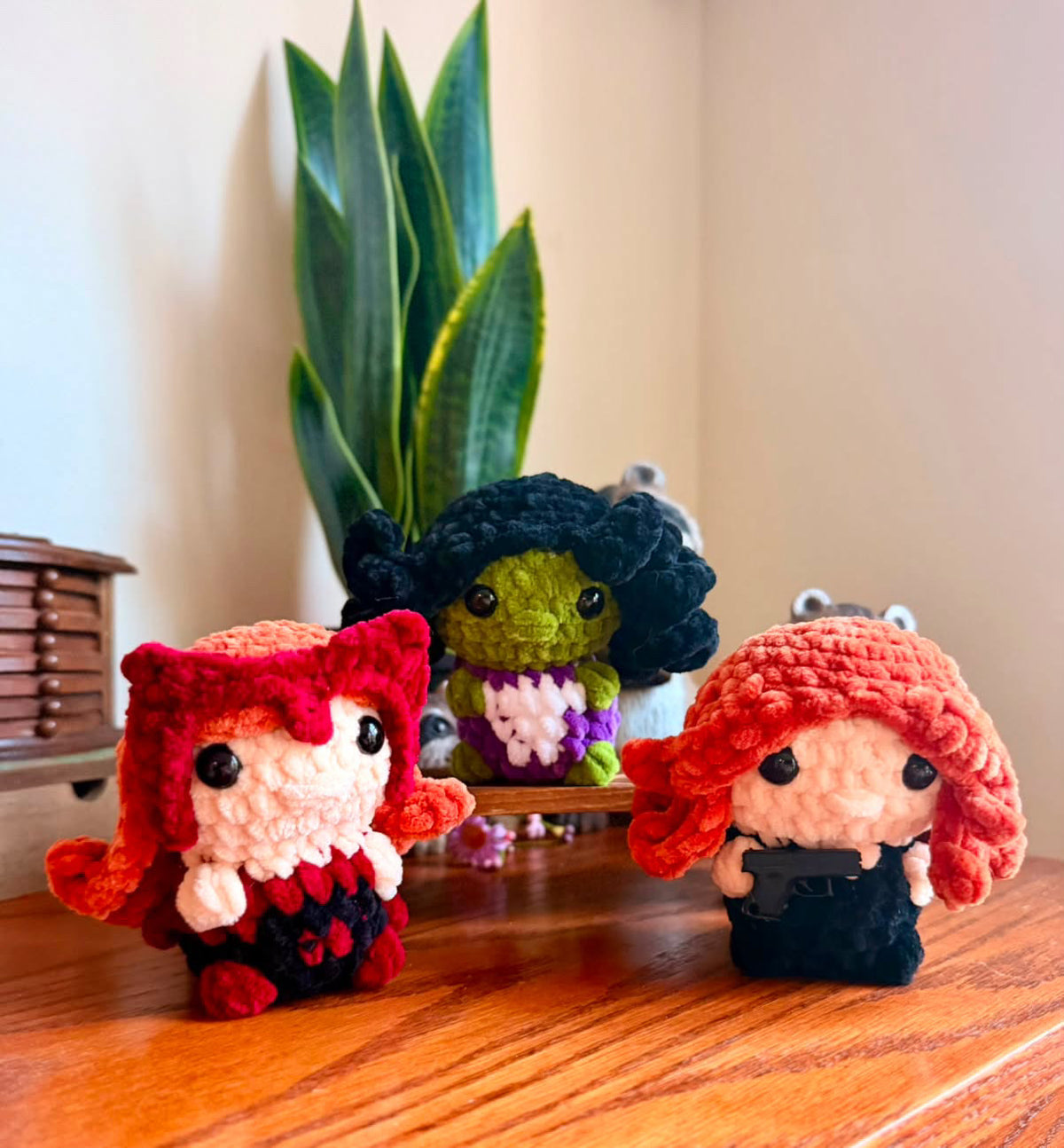 Itty Bitty Super girl Crochet Pattern. amigurumi