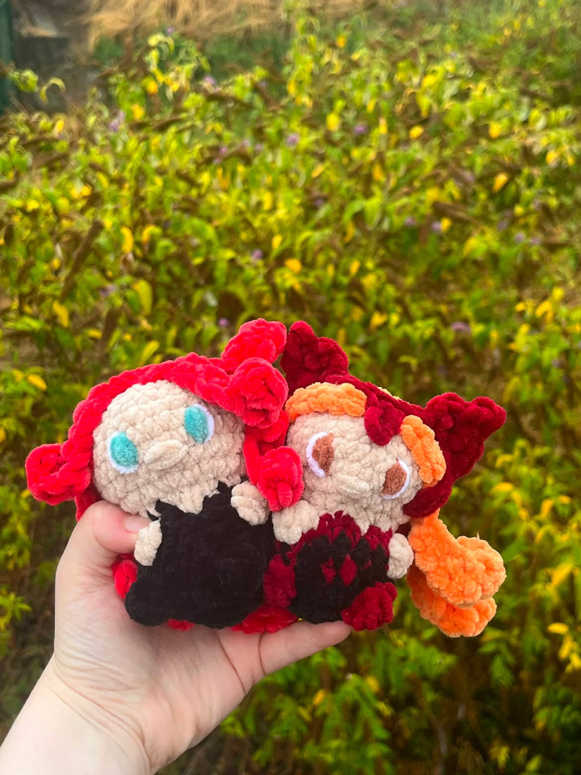 Itty Bitty Super girl Crochet Pattern. amigurumi