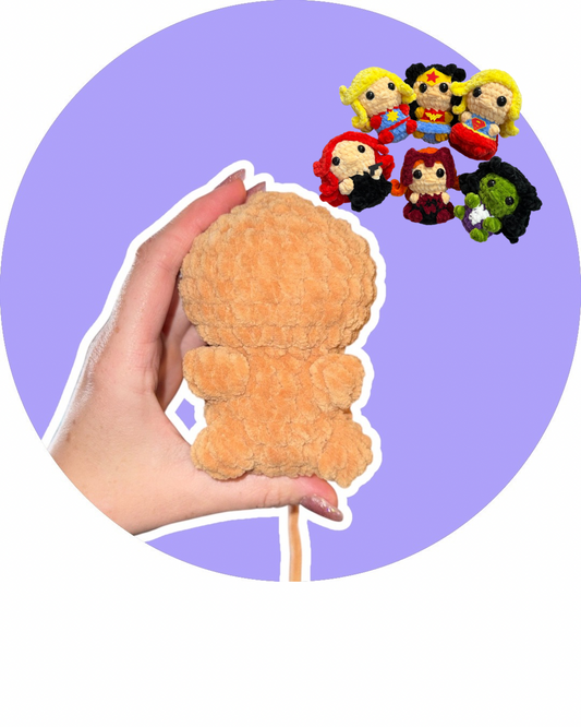 Itty Bitty Super girl Crochet Pattern. amigurumi
