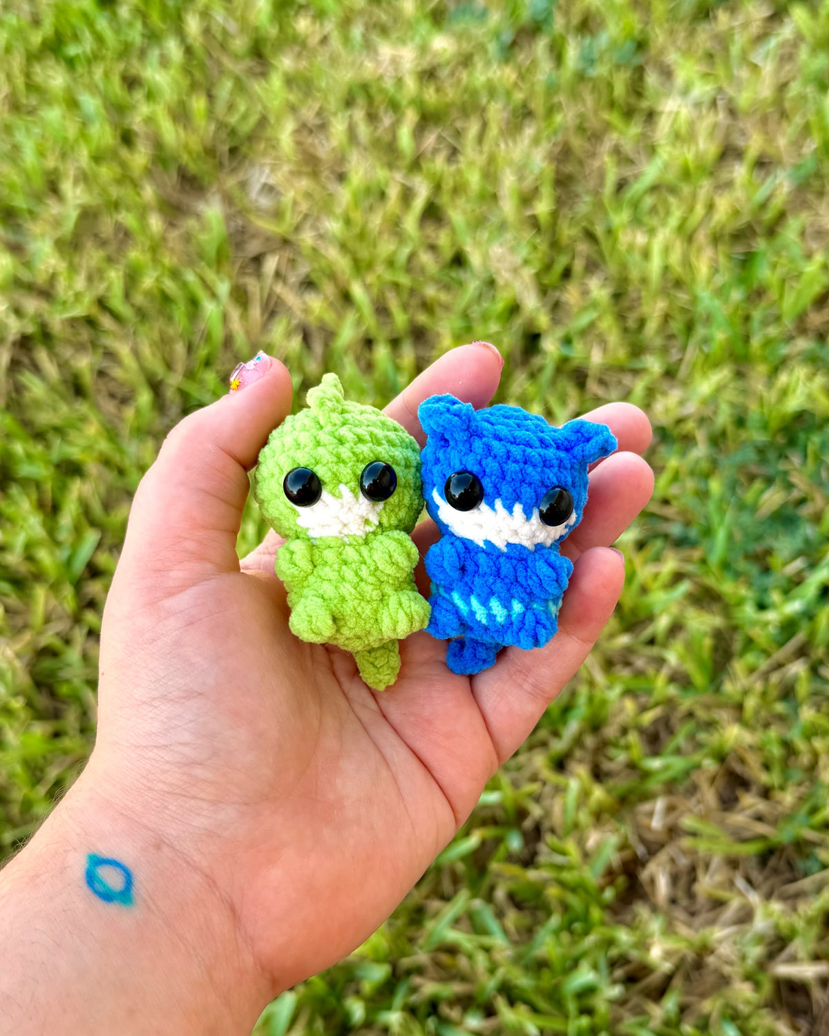 Itty Bitty Masked Hero Pattern