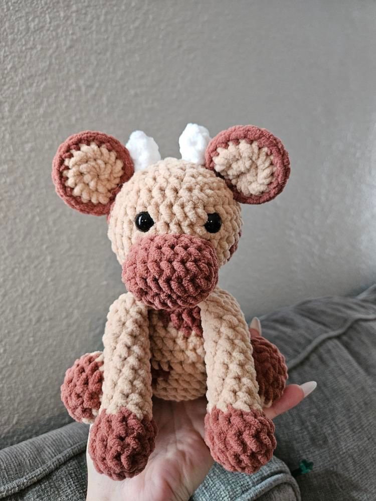 Lenny The Cow Crochet Pattern.  Amigurumi  Crochet  Pattern  Toy   Cow Low-sew
