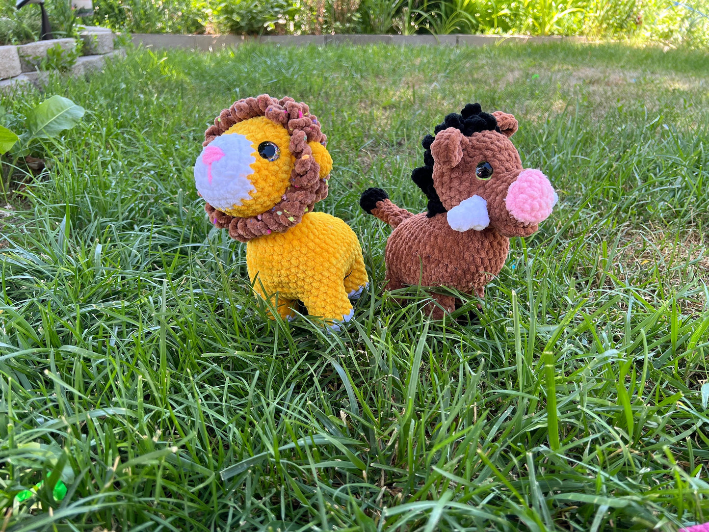 Lion and Warthog crochet pattern