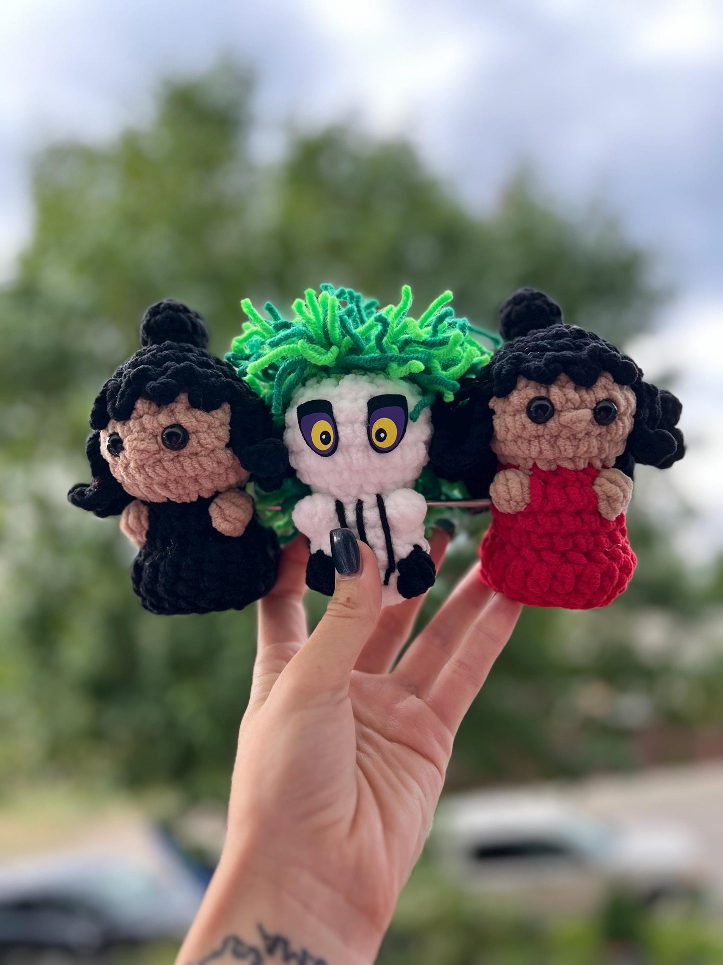 Itty Bitty Beetle Kid/ Bride crochet pattern