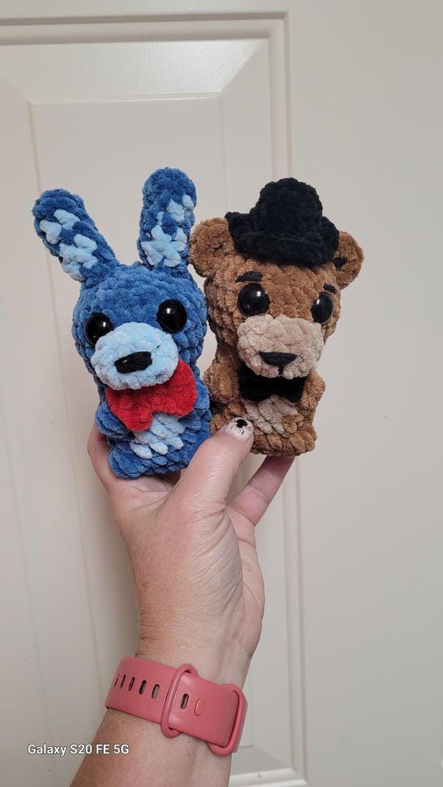 Itty Bitty FNAF crochet patetern