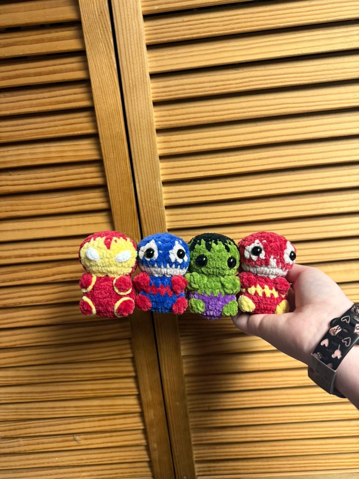 Itty Bitty Super Hero’s Crochet Pattern. amigurumi