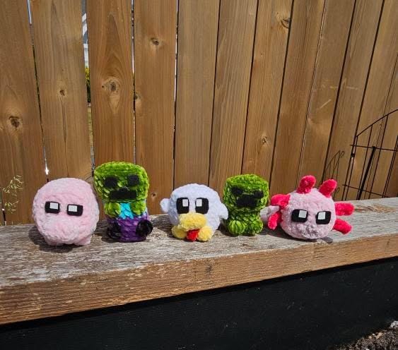 Itty Bitty Creeper Crew