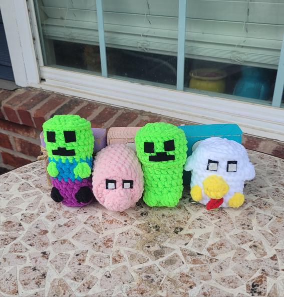 Itty Bitty Creeper Crew